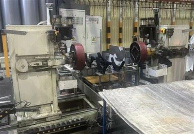 Машина за увлачење врата са дуплом главом